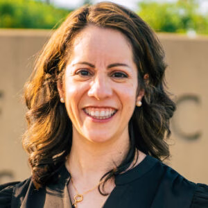 Dr. Melisa Carrasco McCaul